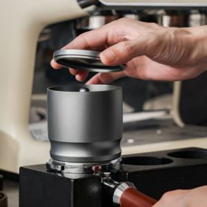 Coffee powder dispenser with lid, coffee grinder powder cup, 58mm anti-flying powder cloth powder cup, aluminum alloy handle powder cup - Image 3