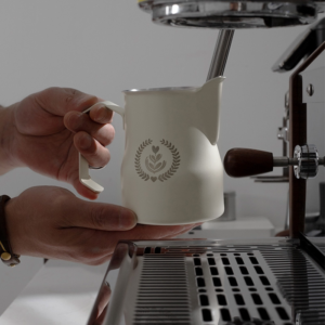 MUVNA Italian coffee Milk cup 304 stainless steel milk tank pointed mouth pull flower cup milk foam cup 350/450ml - Image 3